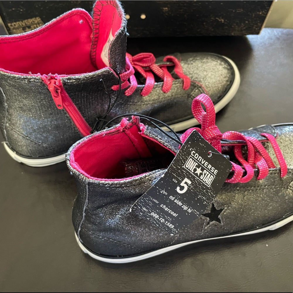 NEW Charcoal Converse One Star